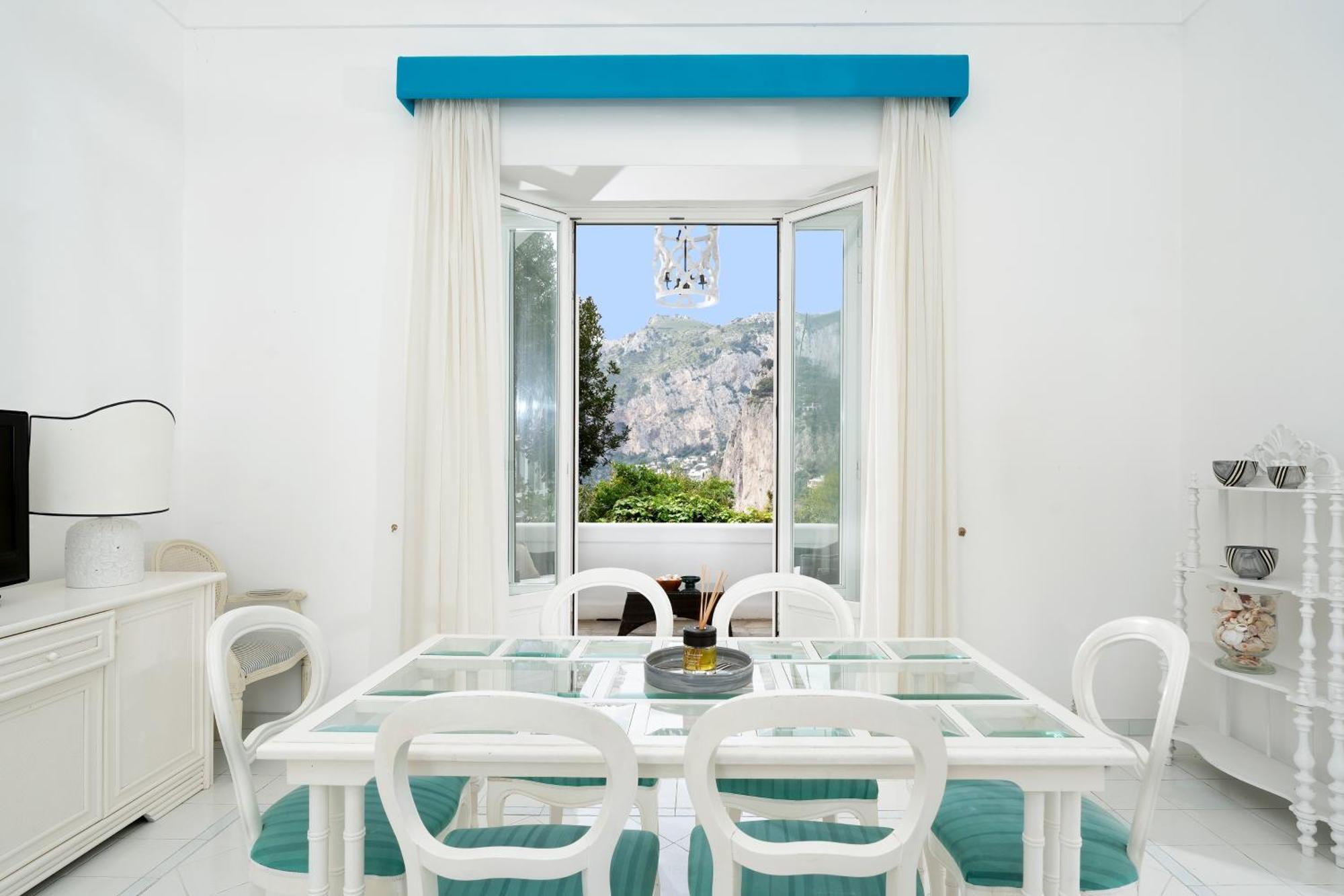 Villa Mariuccia กาปรี ภายนอก รูปภาพ