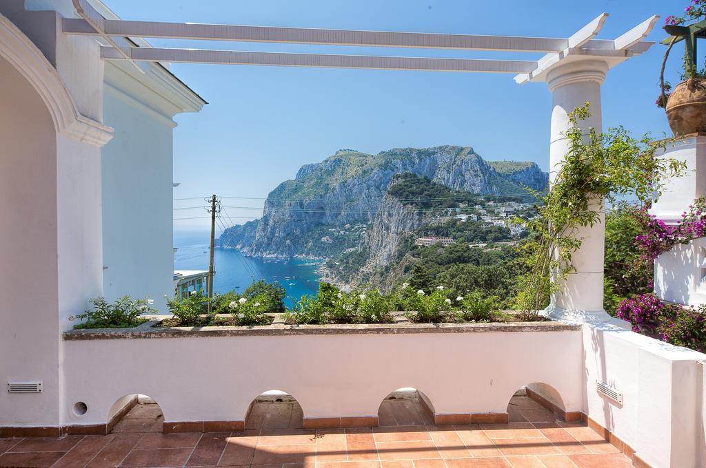 Villa Mariuccia กาปรี ภายนอก รูปภาพ