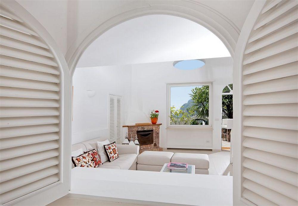 Villa Mariuccia กาปรี ภายนอก รูปภาพ