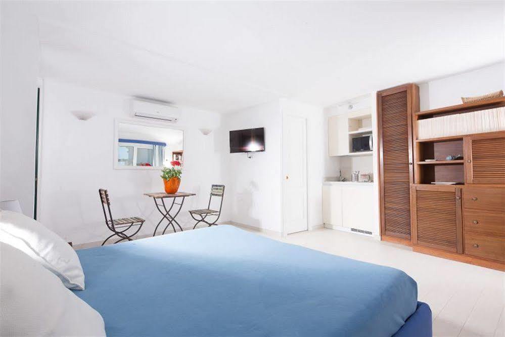Villa Mariuccia กาปรี ภายนอก รูปภาพ