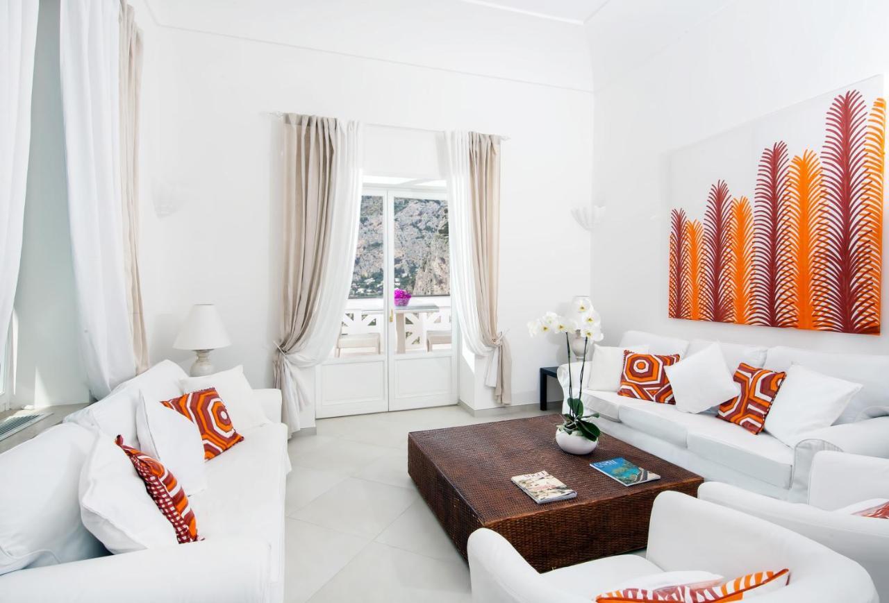Villa Mariuccia กาปรี ภายนอก รูปภาพ
